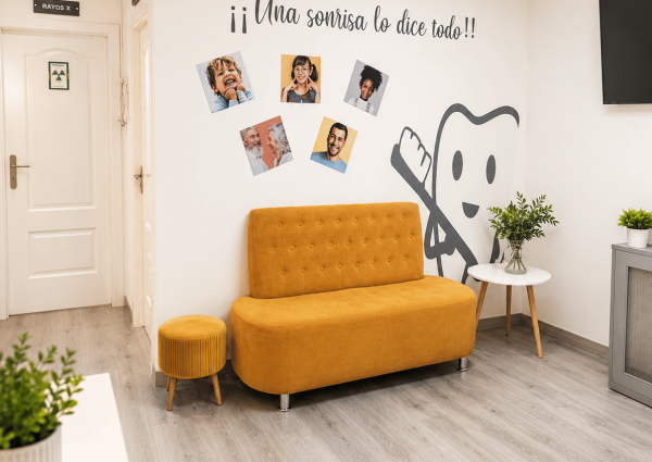 Sala de espera de la Clínica Dental San Pedro en Lugo